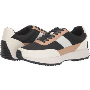 NWOT Dolce Vita Bettie sneaker